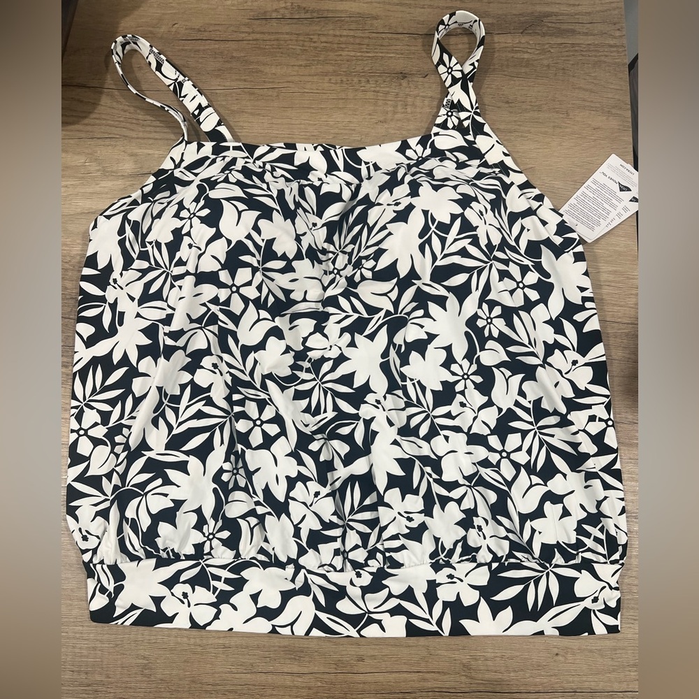 NWT - Lands' End Swim Top